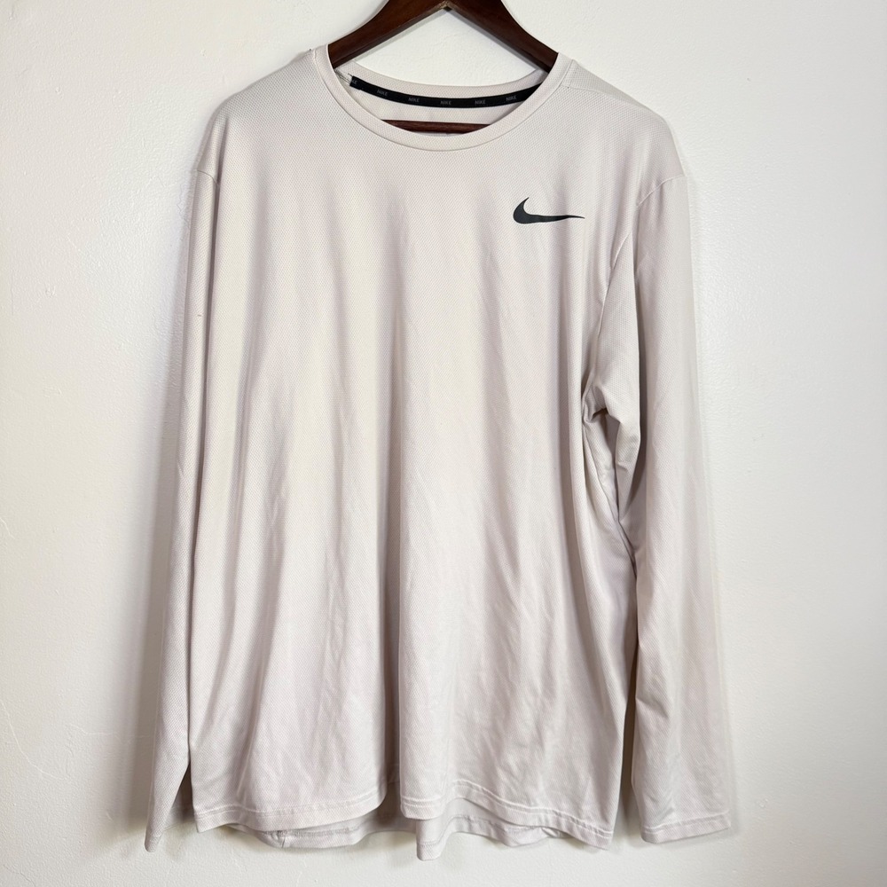 Nike Dri-FIT Legend Training Long Sleeve Shirt Size XL Light Grey